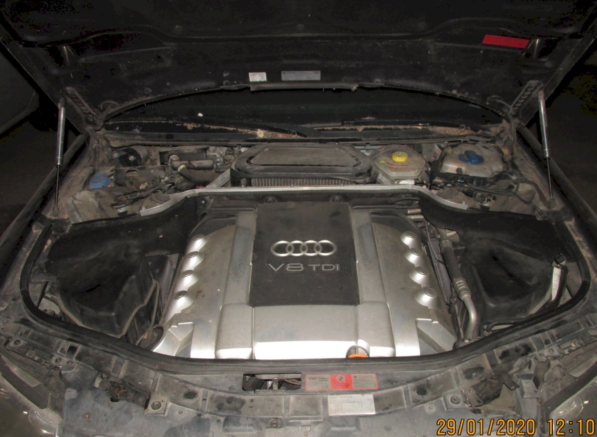 ADJUDECAT - Audi A8 Quattro, 275 CP, an 2004